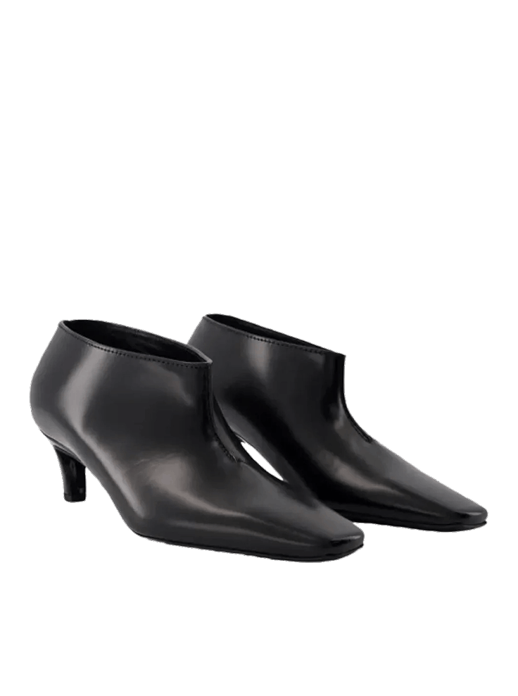 Черные кожаные ботильоны на шпильке
